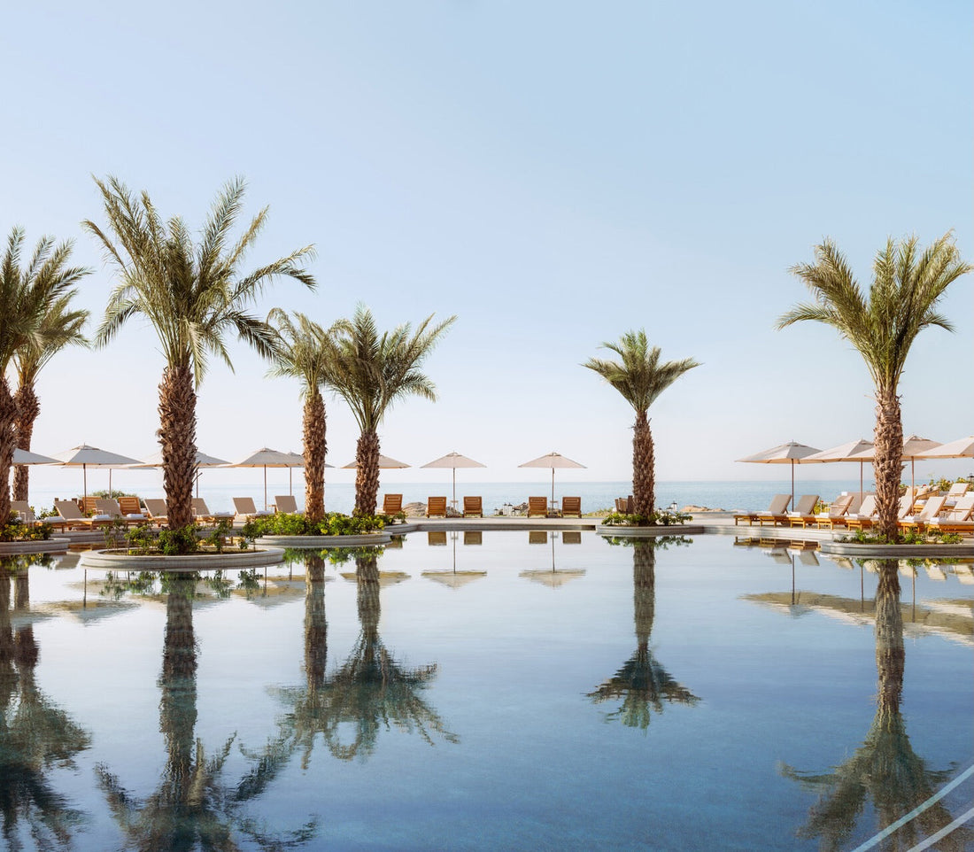 An infinity pool looking over the ocean at 4 Seasons Cabo del Sol, one of the top resorts in Cabo